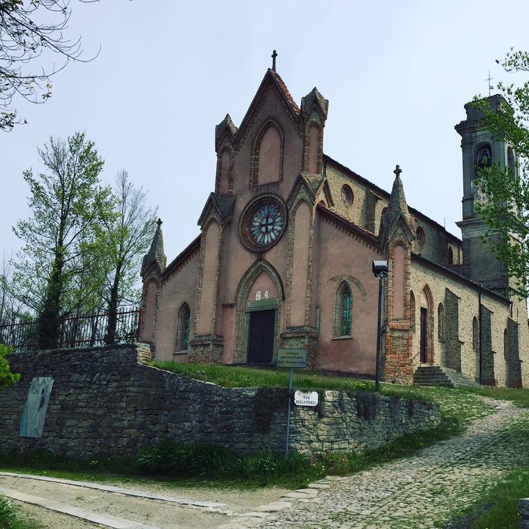 Dimora Storico Romantica Il Sole E La Luna Hostal Cerretto Langhe Exterior foto