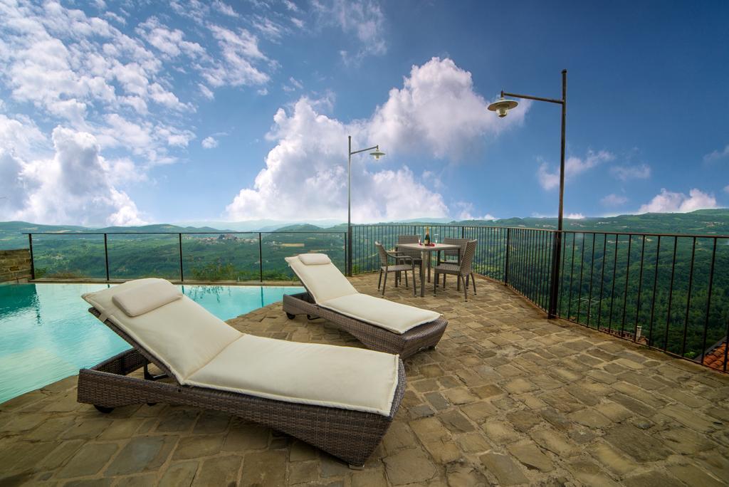 Dimora Storico Romantica Il Sole E La Luna Hostal Cerretto Langhe Exterior foto